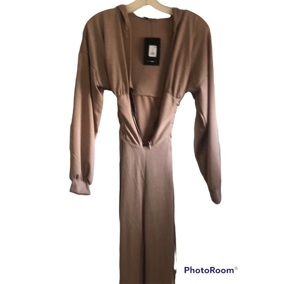 FASHION NOVA Womens Jumpsuit Caramel color size Medium #DT3176 - Picture 1 of 8